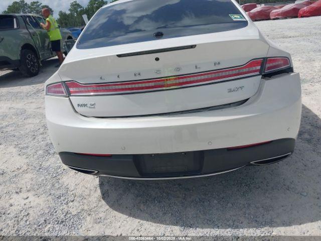 Lincoln MKZ Select Image 2