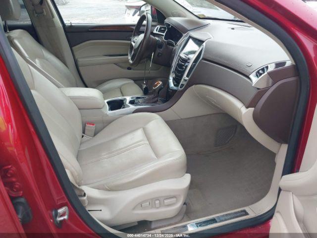 Cadillac SRX Luxury Collection Image 3