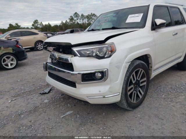 Toyota 4Runner Limited Image 6