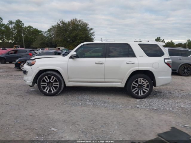 Toyota 4Runner Limited Image 17