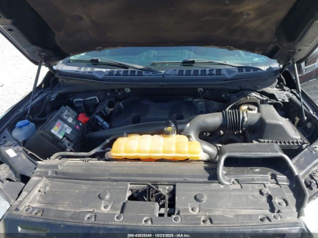 Ford F-150 Lariat Image 10