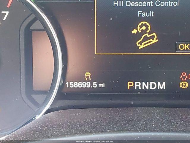 Ford F-150 Lariat Image 11