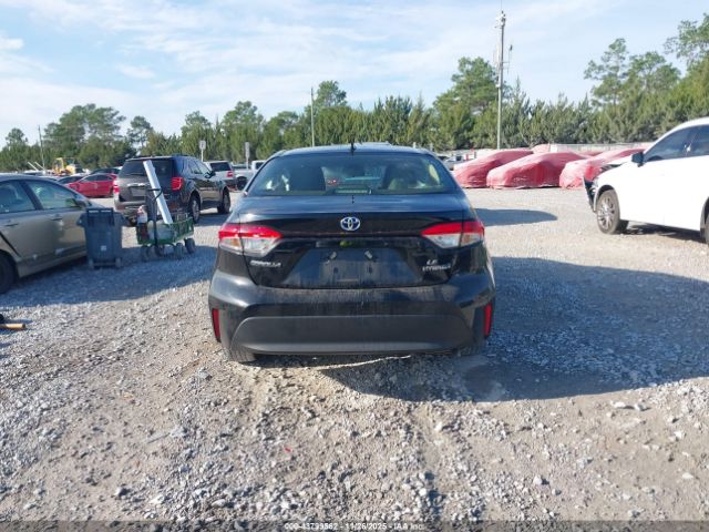 Toyota Corolla Hybrid Le Image 6