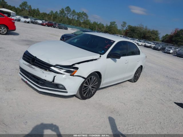 Volkswagen Jetta 1.8t Sport Image 11