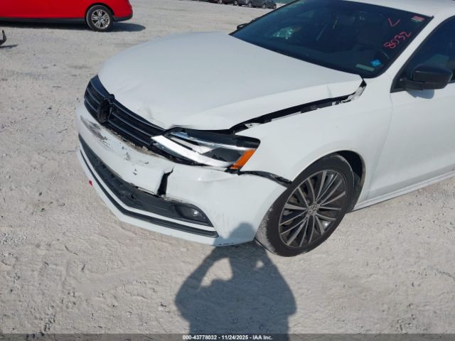 Volkswagen Jetta 1.8t Sport Image 10