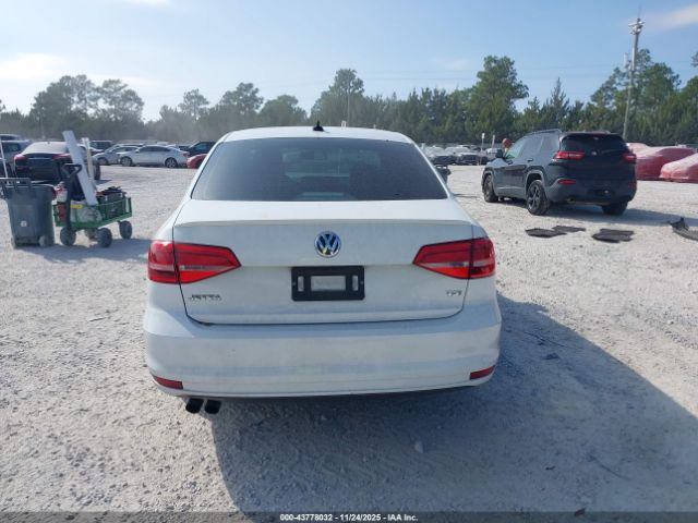 Volkswagen Jetta 1.8t Sport Image 7