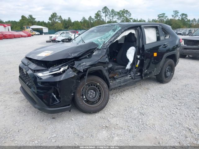 Toyota RAV4 Le Image 8