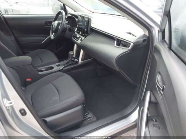 Toyota Corolla Le Image 12