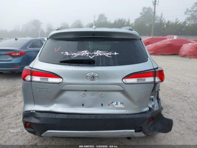 Toyota Corolla Le Image 8