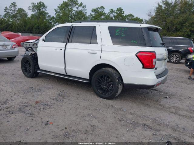 Ford Expedition Xlt Image 14