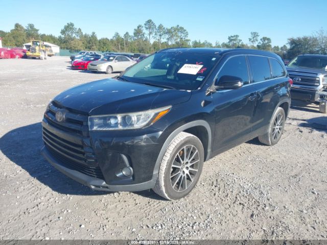 Toyota Highlander Se Image 14