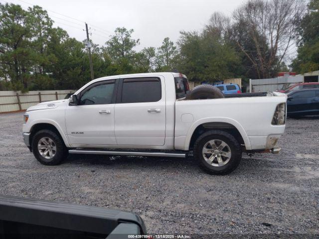 Ram 1500 Laramie  4x4 5'7 Box Image 11