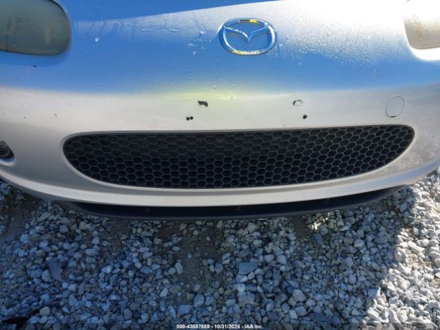 Mazda Mx-5 Grand Touring Image 4