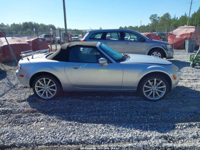 Mazda Mx-5 Grand Touring Image 11
