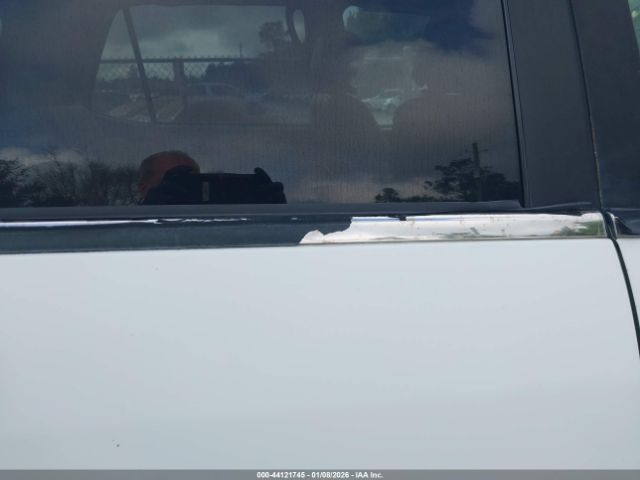 Toyota Sequoia Limited V8 Image 12