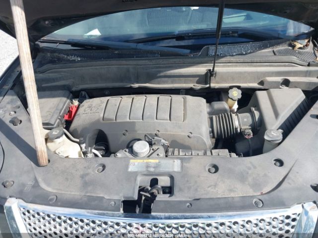 GMC Acadia Denali Image 12