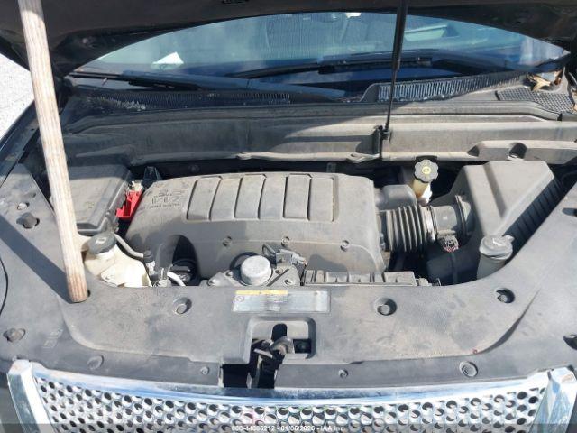 GMC Acadia Denali Image 12