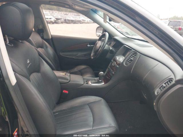 INFINITI Ex Journey Image 10