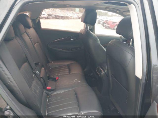 INFINITI Ex Journey Image 4