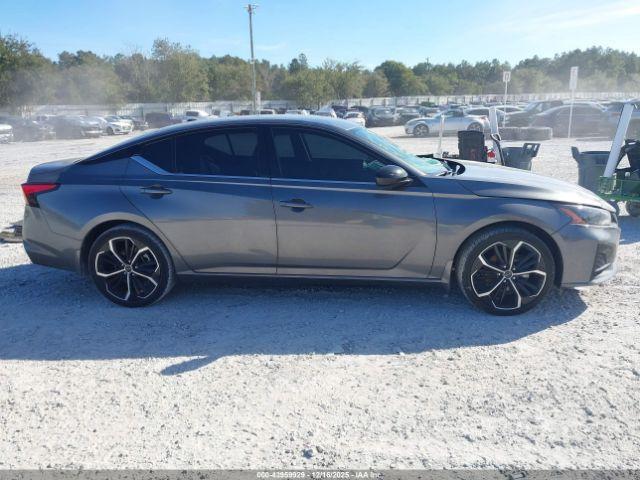 Nissan Altima Sr Fwd Image 14