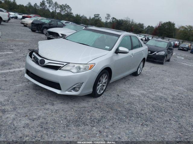 Toyota Camry Xle V6 Image 12