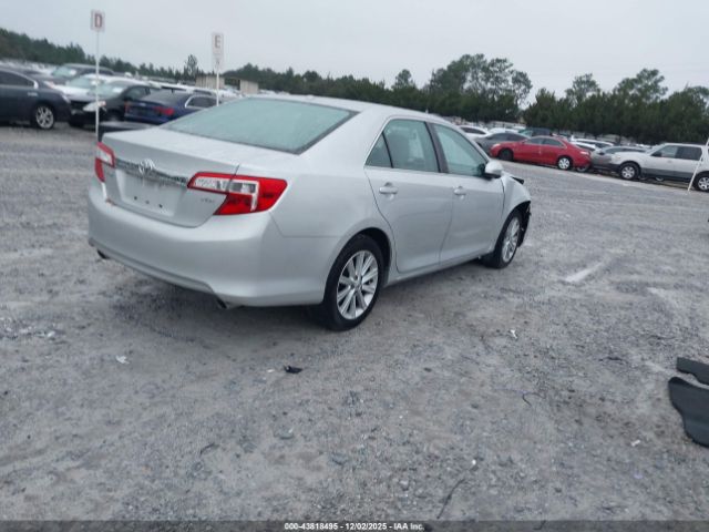 Toyota Camry Xle V6 Image 4