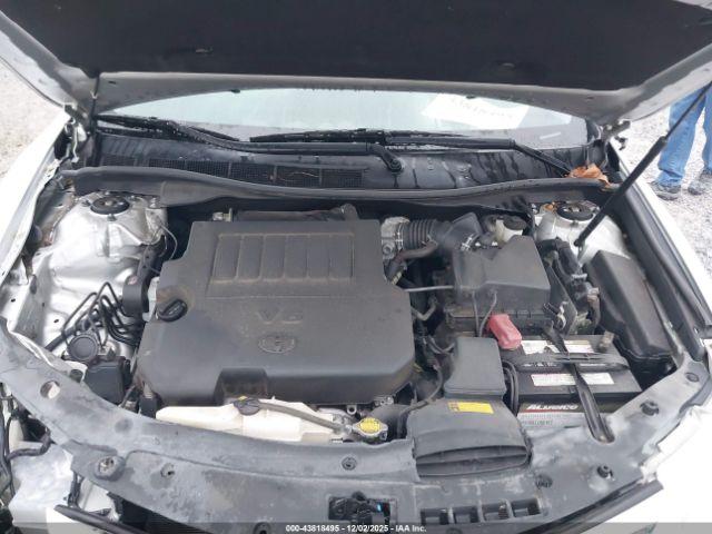 Toyota Camry Xle V6 Image 13