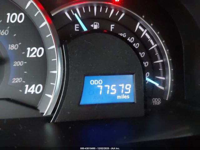 Toyota Camry Xle V6 Image 10