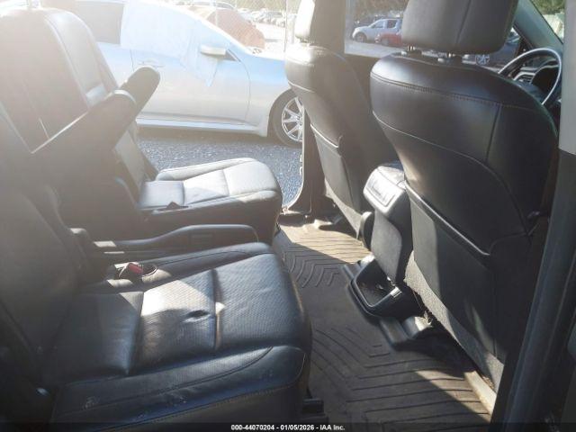 Toyota Highlander Limited V6 Image 2