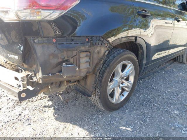 Toyota Highlander Limited V6 Image 14