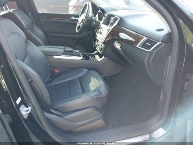 Mercedes-Benz M-Class Image 20