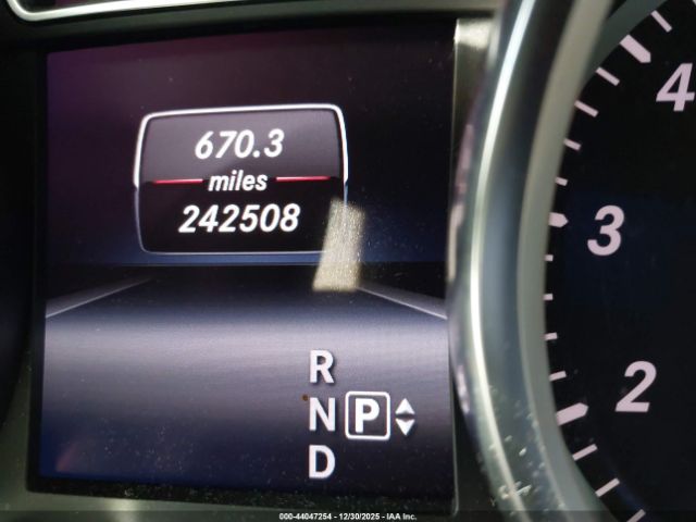 Mercedes-Benz M-Class Image 6