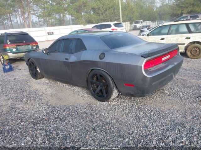 Dodge Challenger Image 3