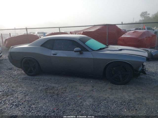 Dodge Challenger Image 2