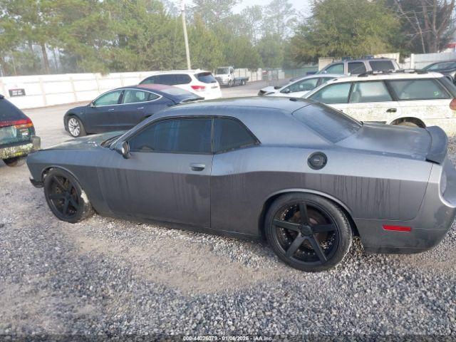 Dodge Challenger Image 14