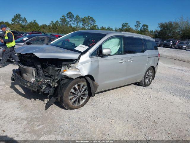 Kia Sedona Sx Image 14