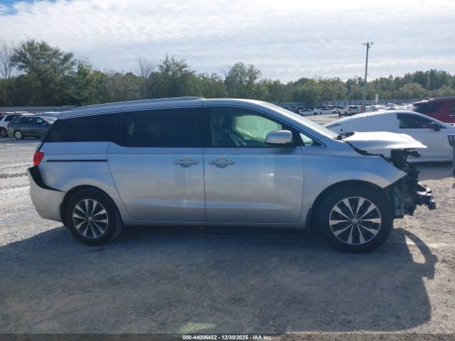 Kia Sedona Sx Image 12