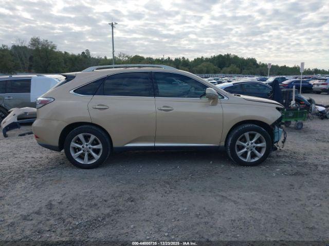 Lexus RX Image 17