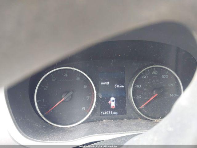 Mitsubishi Eclipse Le Image 8