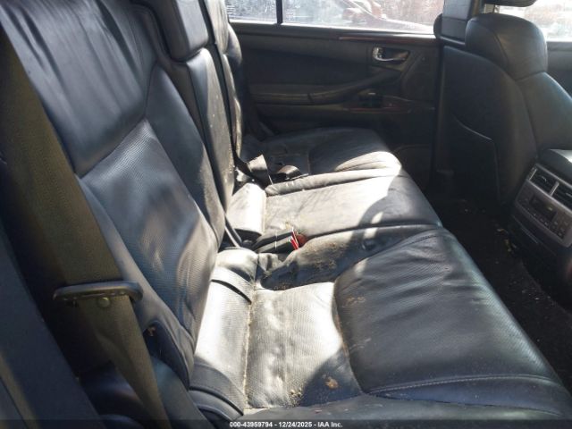 Lexus LX 570 Image 7